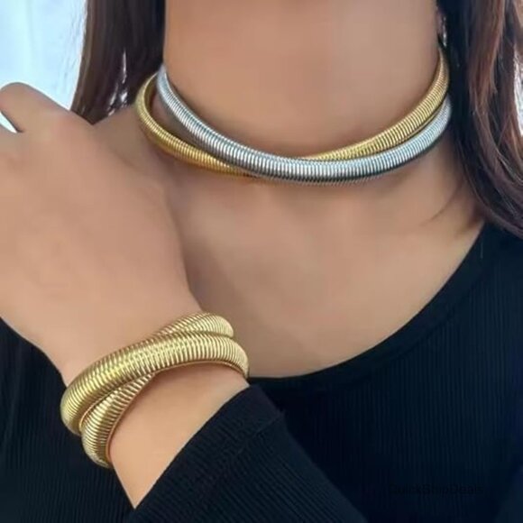 14K Gold Plated Herringbone Chain Choker Necklace, Adjustable Layered - Picture 3 of 5
